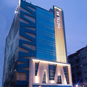 Hotel 88 Mangga Besar 62 - Best Breakfast - Near By Ancol And Government Center